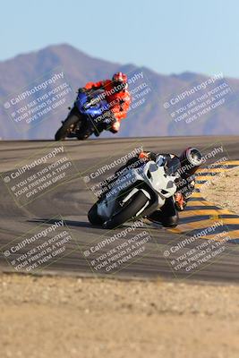 media/Dec-10-2023-SoCal Trackdays (Sun) [[0ce70f5433]]/Turn 12 (2pm)/